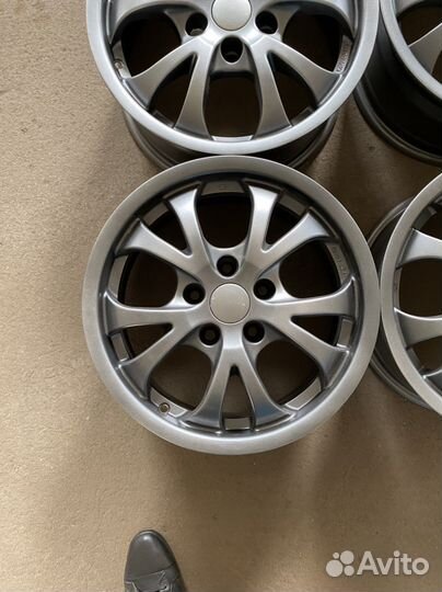 Диски Alutec R16 5-112 ET 45 7J