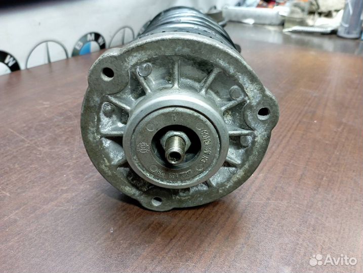 Передняя правая стойка в сборе BMW F10