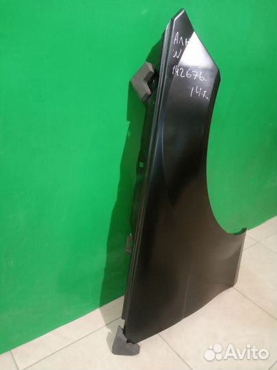 Крыло переднее правое Mercedes-Benz C-class W204