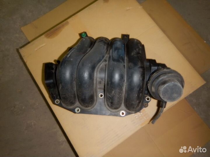 Коллектор впускной Honda CR-V II