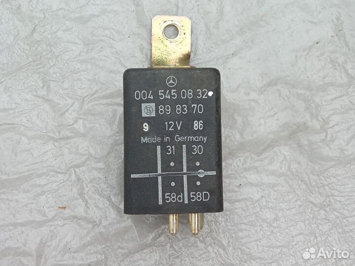 Mercedes E W124 реле света