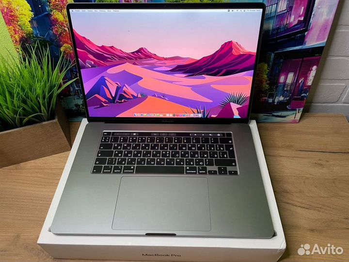 Apple MacBook Pro 16 2021 i7-16-512