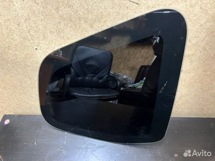 Стекло боковое заднее правое Renault Duster 1 2013