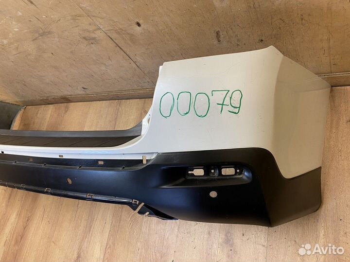 Бампер задний Toyota Highlander II 2007-2013