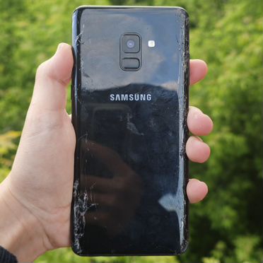 Samsung Galaxy A8+, 6/64 ГБ