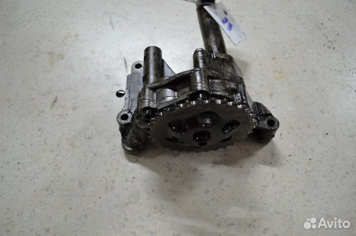 Масло насос Skoda Octavia A4 1U Tour