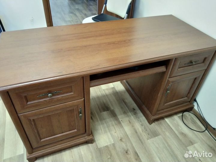 Стол руководителя