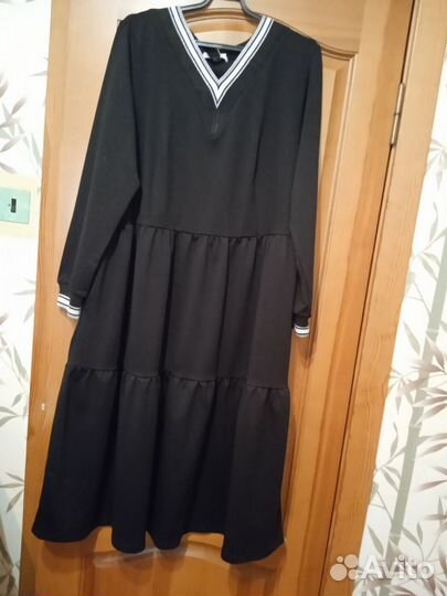 Платье из плотного трикотажа на 54-58 размер