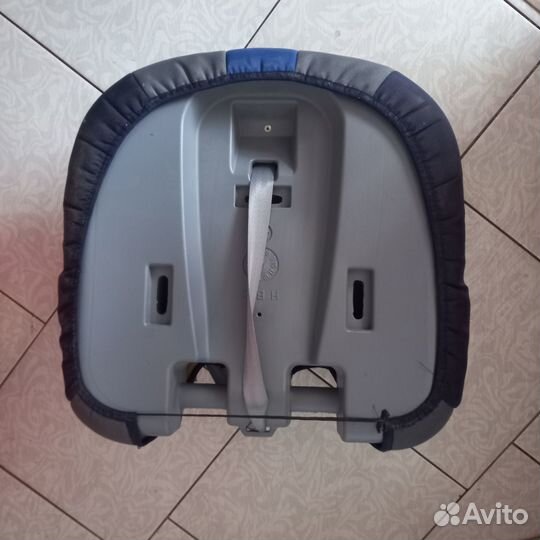 Детское автокресло-бустер на 15-36кг