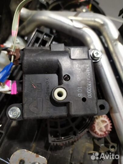 Сервоприводы печки Nissan Qashqai 2008