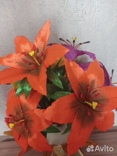 Лилии из атласа