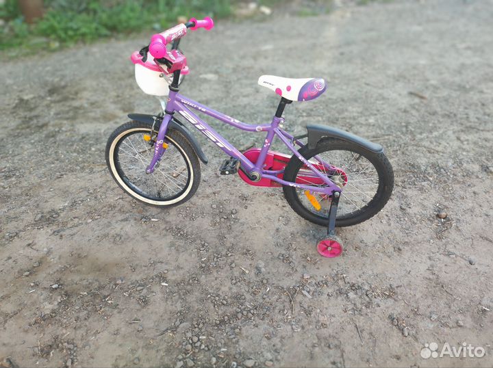 Детский велосипед четырехколесный