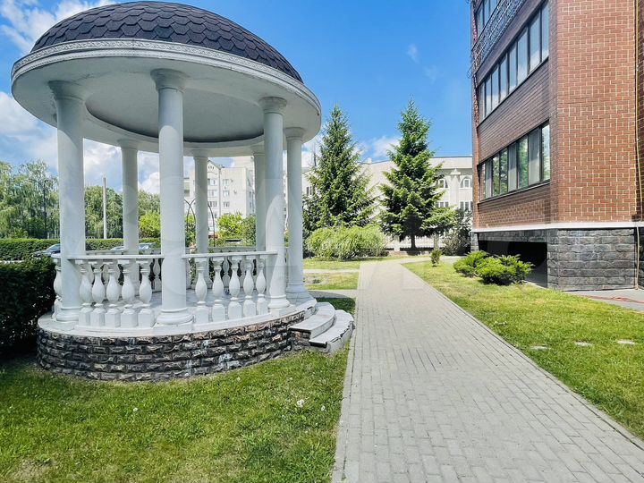 3-к. квартира, 85,7 м², 1/9 эт.