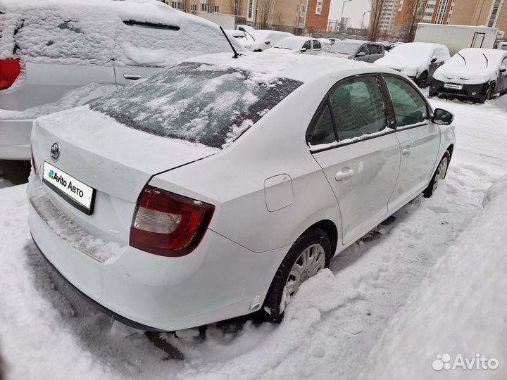 Skoda Rapid 1.6 AT, 2018, 295 000 км