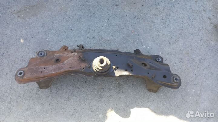 Подрамник Rover 827