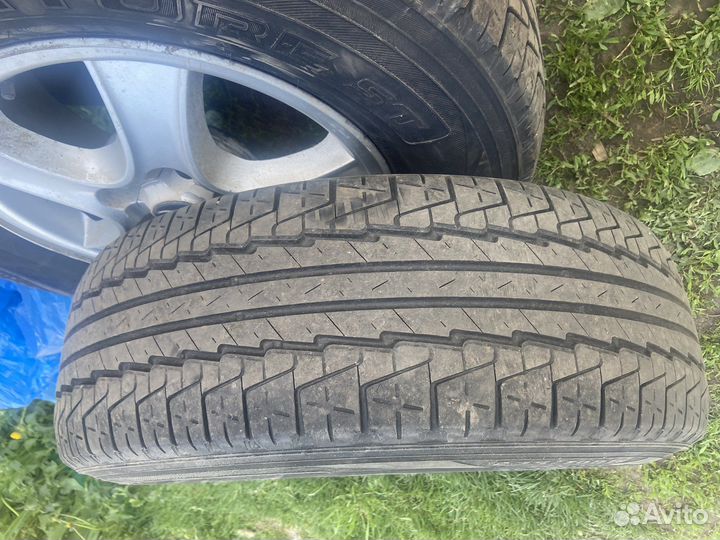 Kumho Road Venture ST KL11 235/70 R16