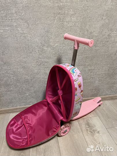 Детский самокат с рюкзаком