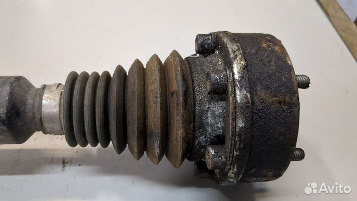 Полуось правая передняя Volkswagen Passat 6