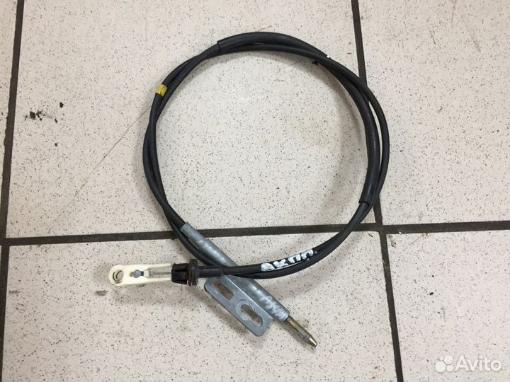 Трос от кулисы к замку Mitsubishi Montero Sport 1