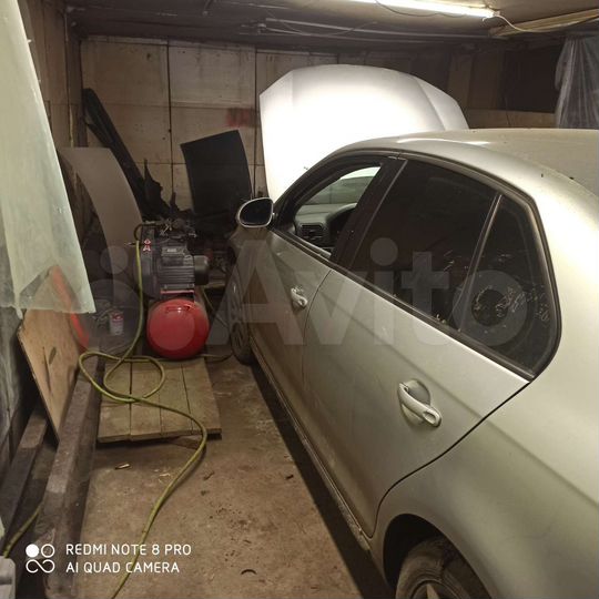 Гараж, > 30 м²