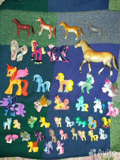 Лошади игрушки разные