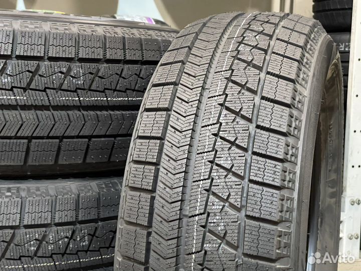 Bridgestone Blizzak VRX 205/60 R16 92S