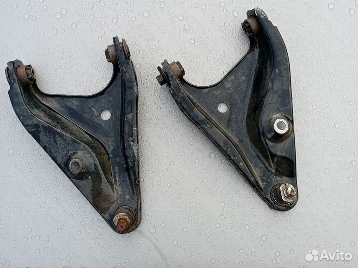 Рычаги передней подвески logan 2008