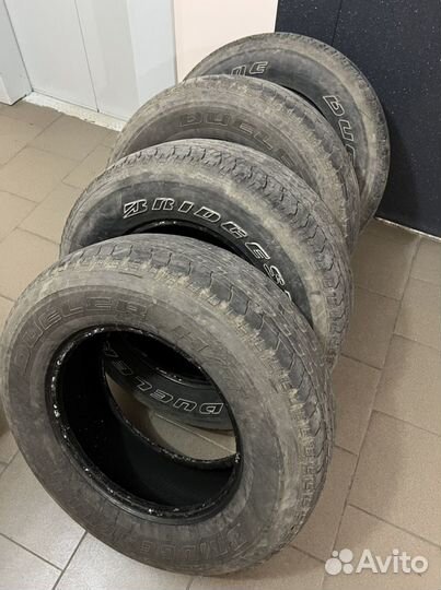 Bridgestone Dueler H/T 275/65 R17