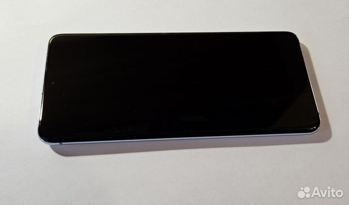 Samsung Galaxy S20, 8/128 ГБ