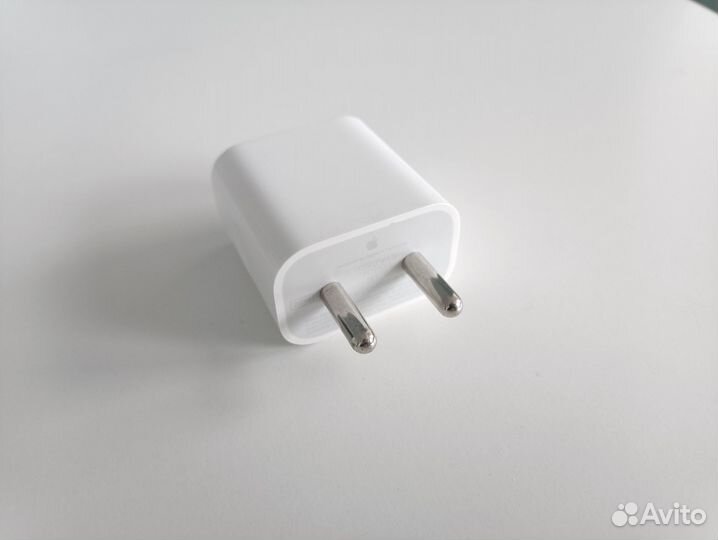 Apple 20W USB-C Power Adapter, оригинал