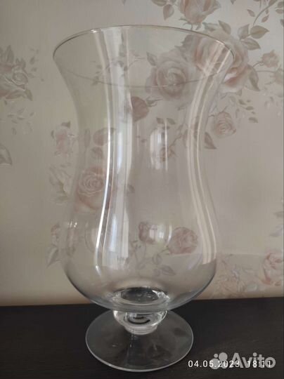 Ваза в виде бокала