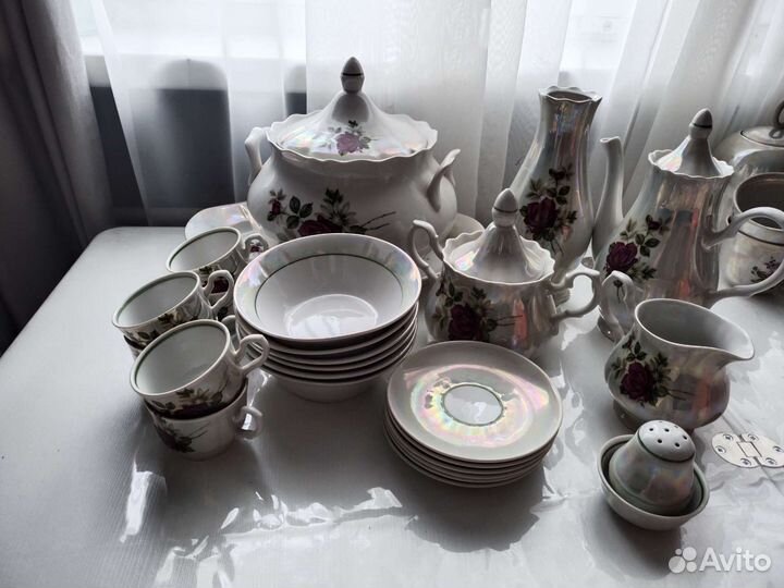 Посуда из столового сервиза