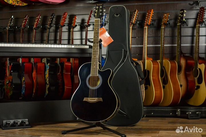 Электроакустическая гитара Martinez + Аксессуары