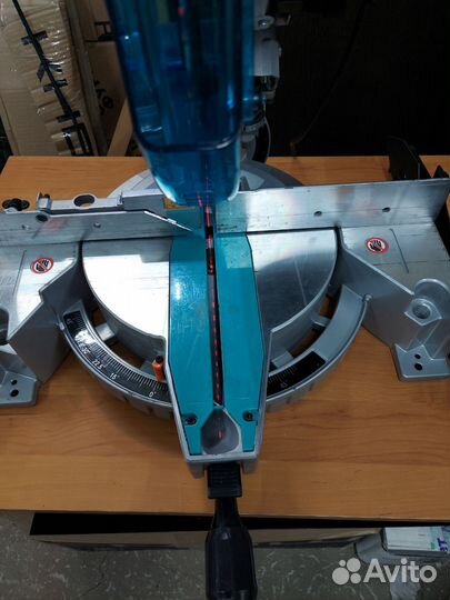 Торцовочная пила makita lh1201fl