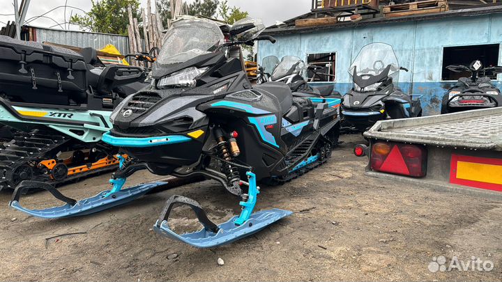 BRP lynx Commander RE 900 ACE Turbo R