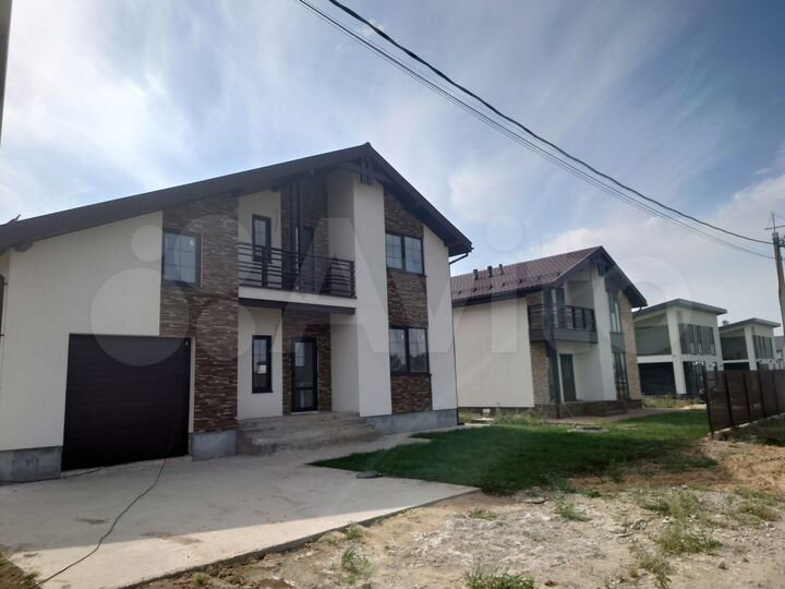 Дом 232 м² на участке 7 сот.