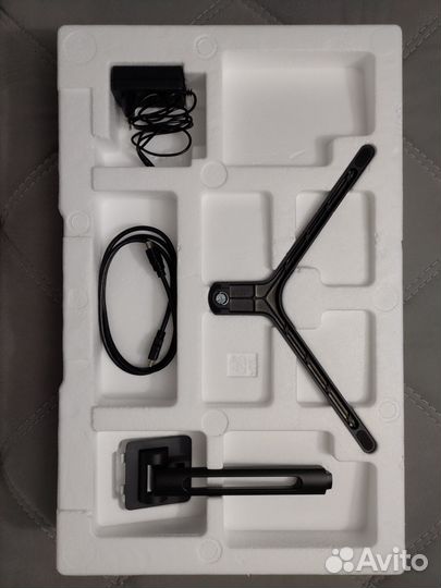 Монитор 27 дюймов Azerty