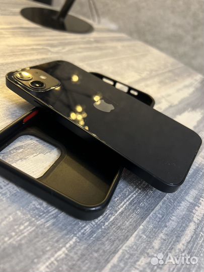 iPhone 12, 64 ГБ