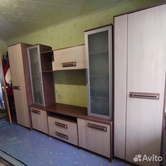 Стенка в гостиную бу