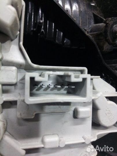 Фонарь задний левый Toyota Corolla 120 Хэтчбек