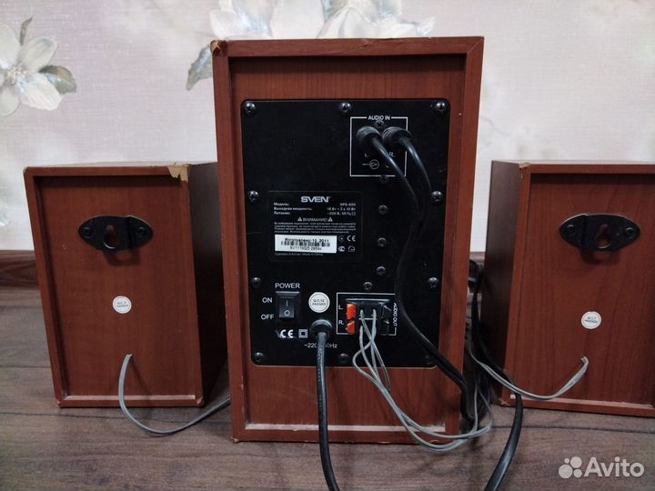 Колонки Sven sps 820 2.1