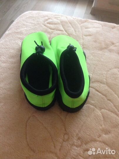 Аквашузы новые р.33