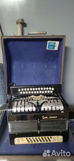 Продаю гармонь рябинушка