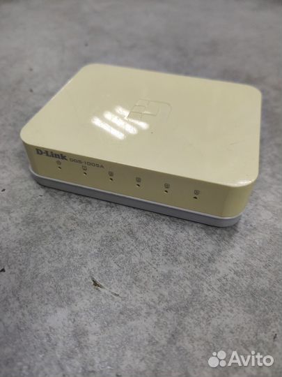 Коммутатор Сетевой D-Link DGS-1005A