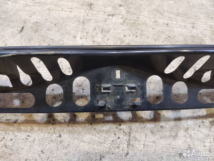 BMW 5 F10 Ср направляющая зд бампера 51127184766