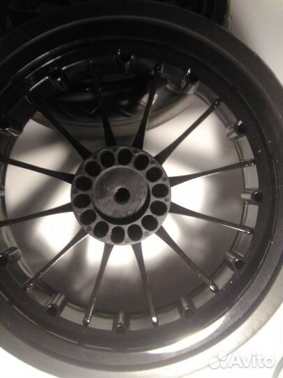 Оригинальные колеса для коляски Эмалюнга 2-шт