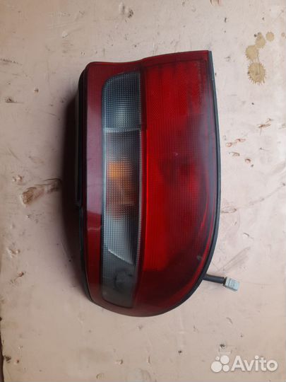 Фонари задние toyota carina