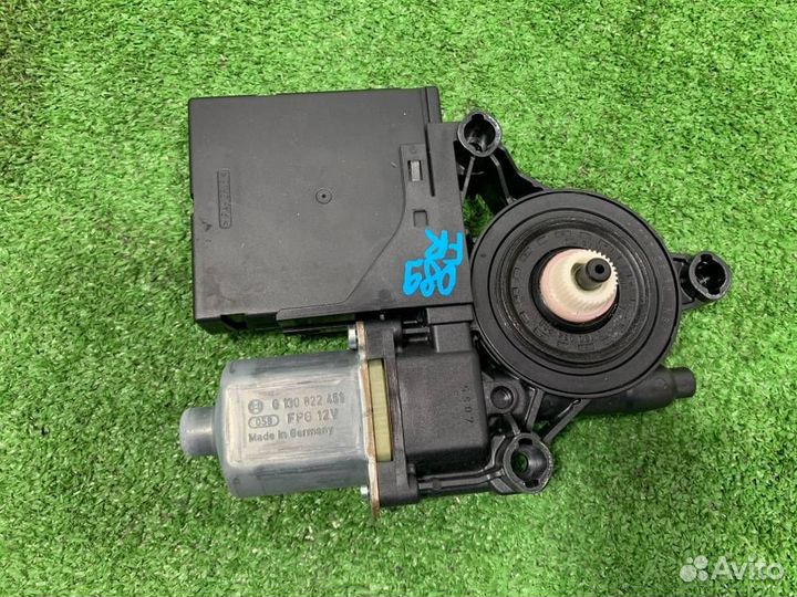 Моторчик стеклоподъемника передний Volkswagen