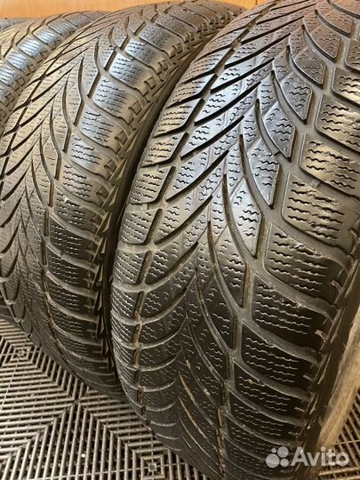 Goodyear UltraGrip Ice 2 215/55 R17