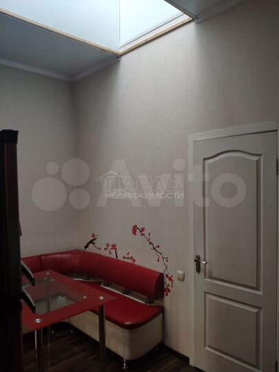 2-к. квартира, 77 м², 2/2 эт.